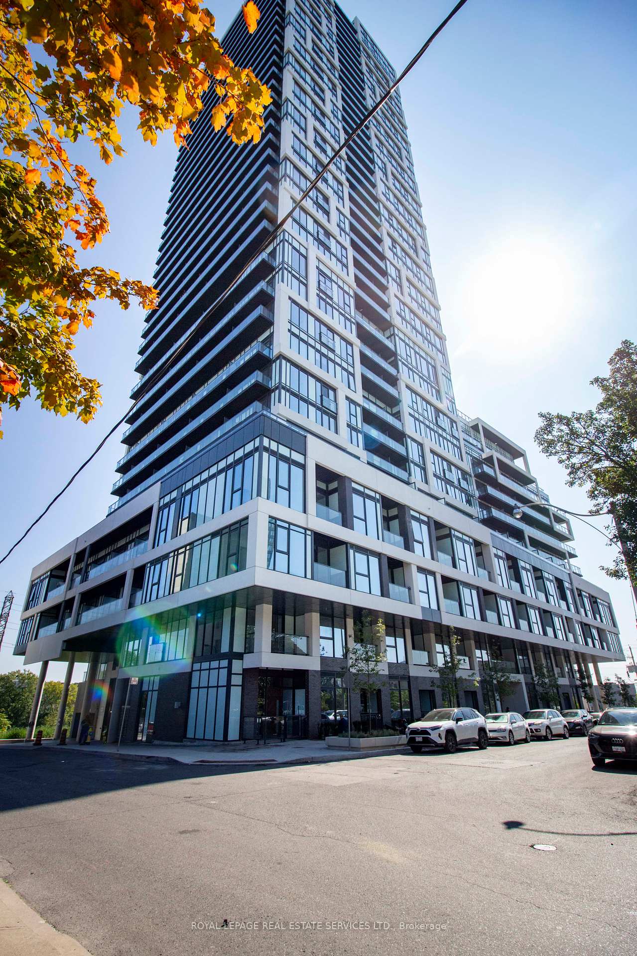 2 Bedrooms Condo at 5 Defries, Toronto For sale
