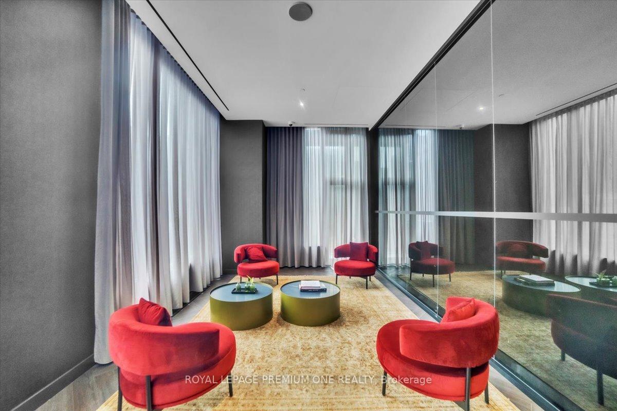 2 Bedrooms Condo at 11 Yorkville, Toronto For sale