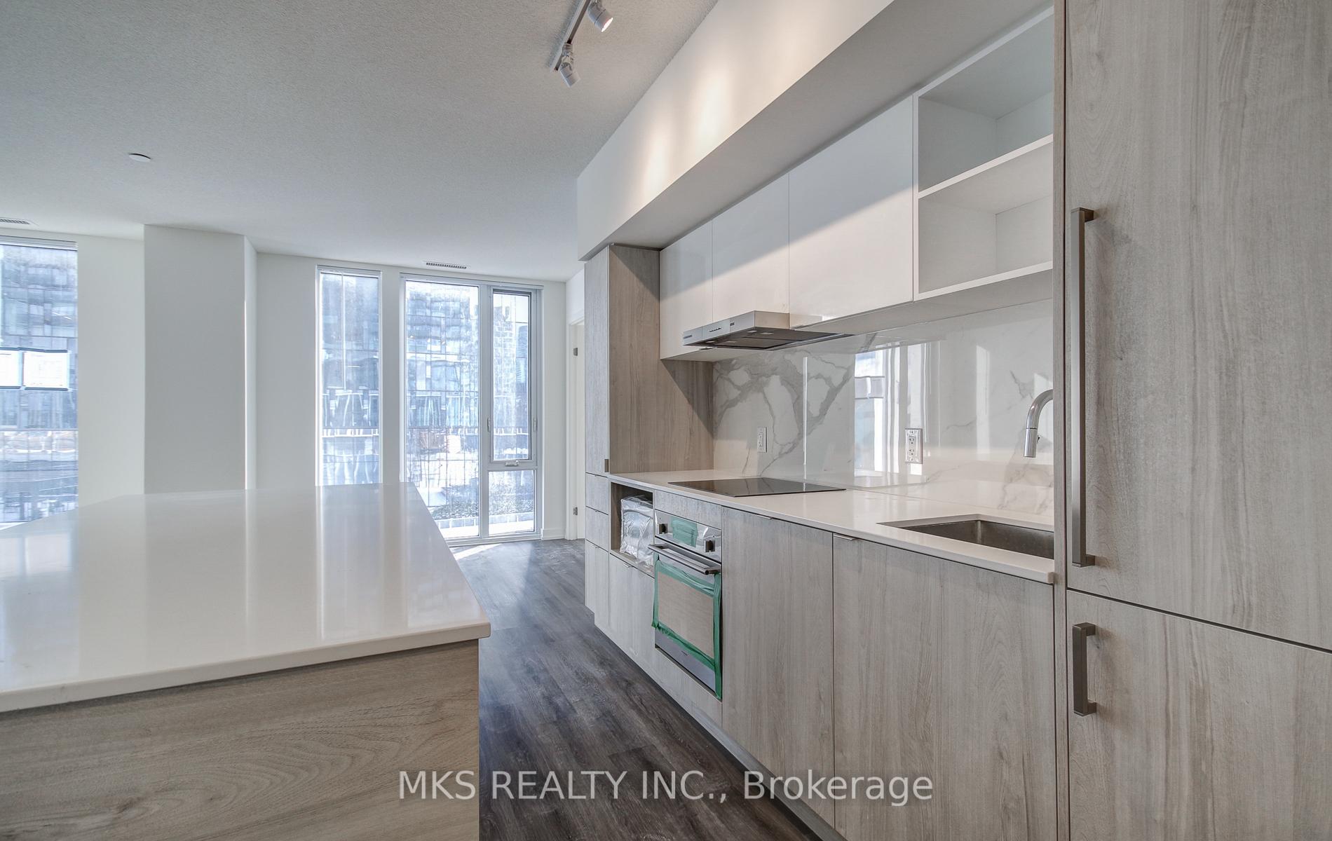 3 Bedrooms Condo at 138 Downes,  Toronto For sale