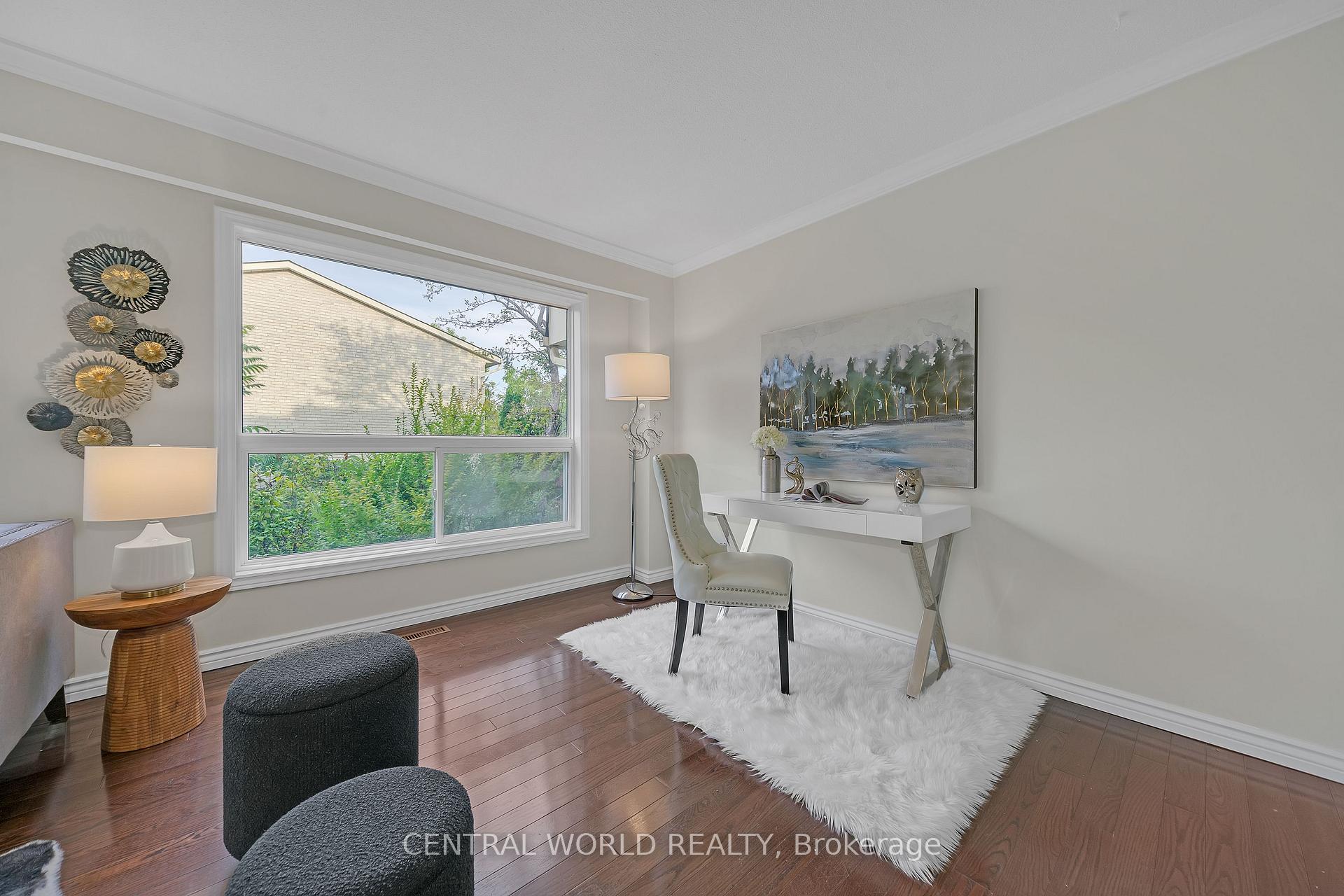 5 Bedrooms Condo at 21 Vega Starway,  Toronto For sale