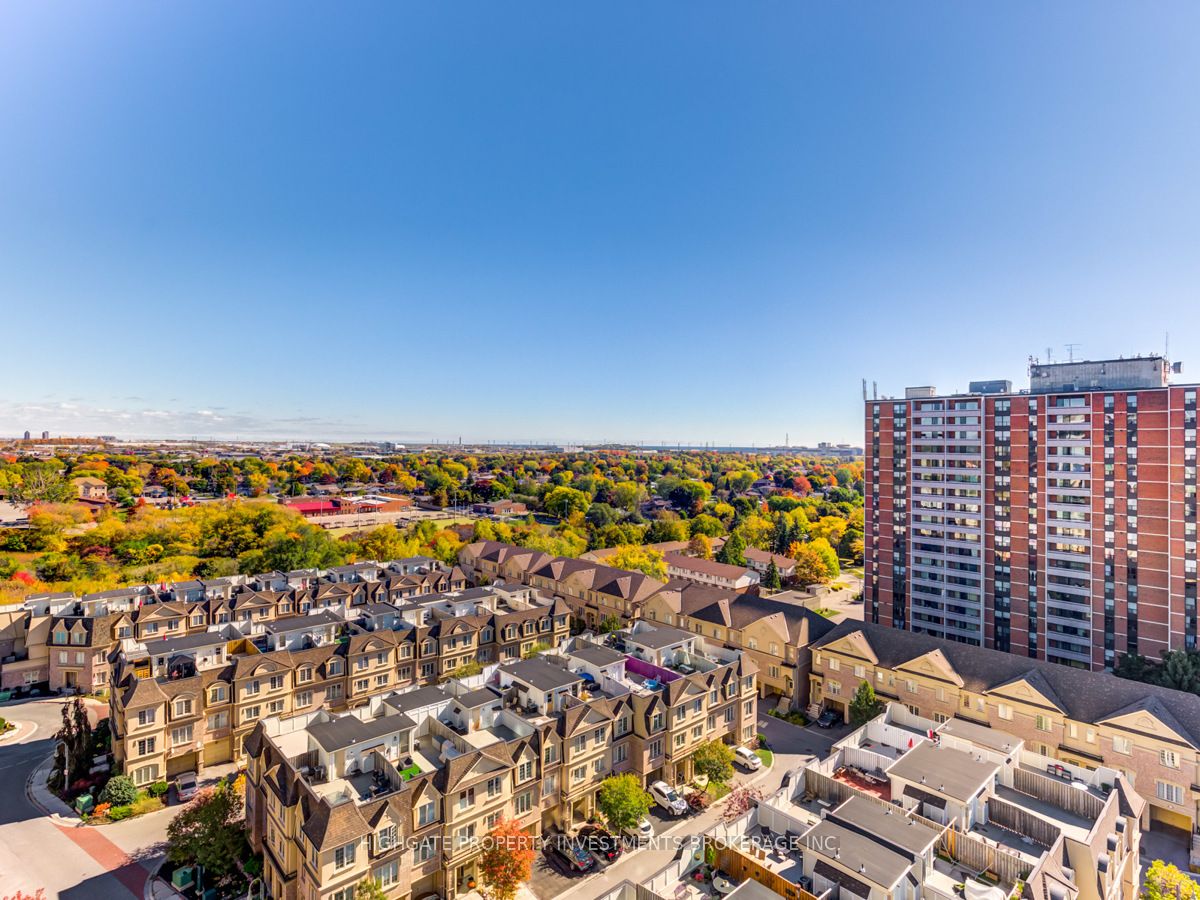 1215 Bayly Street, #1306
