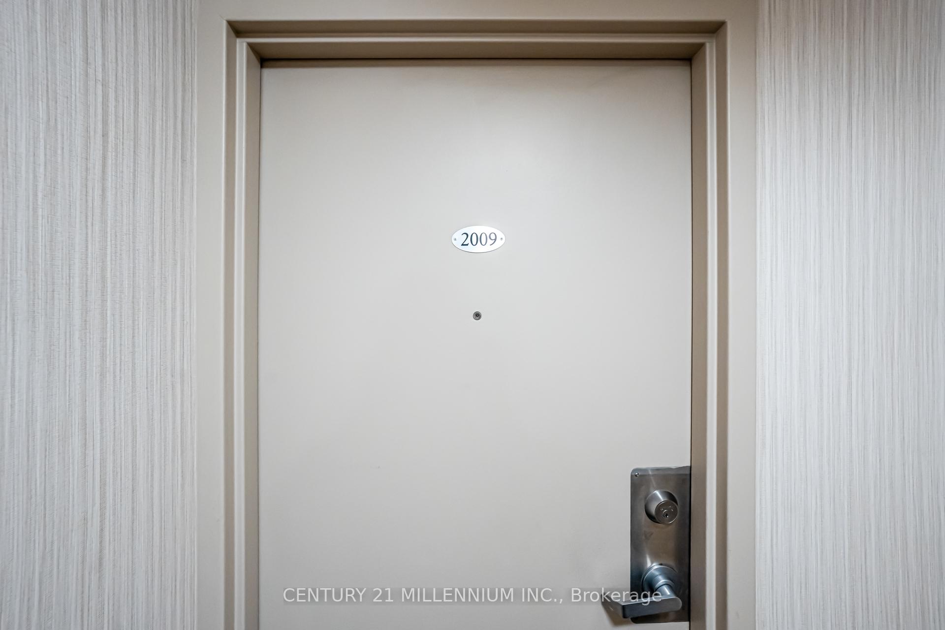 3 Bedrooms Condo at 5 Massey, Toronto For sale