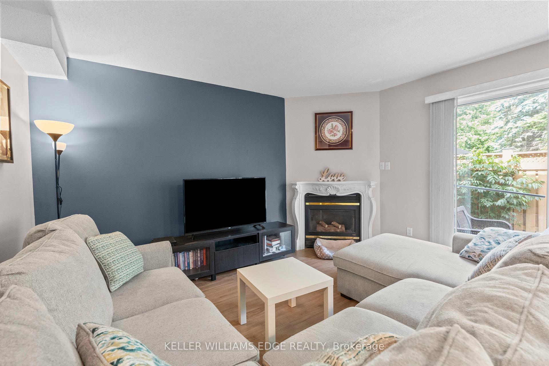 3 Bedrooms Condo at 320 Hamilton, Hamilton For sale