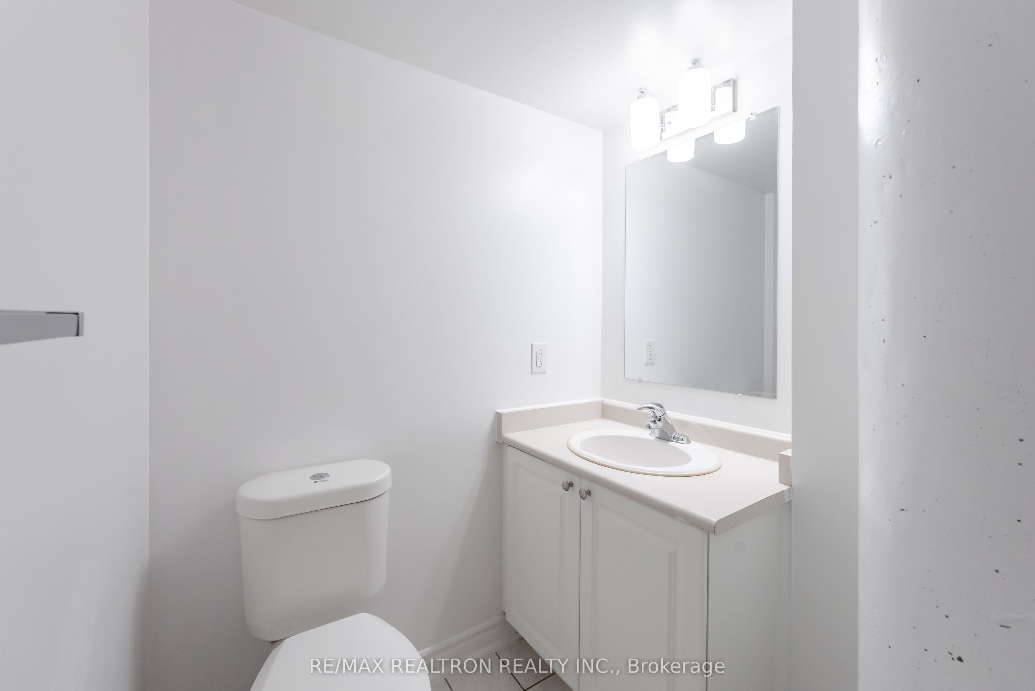 1401 Dupont Street, #407