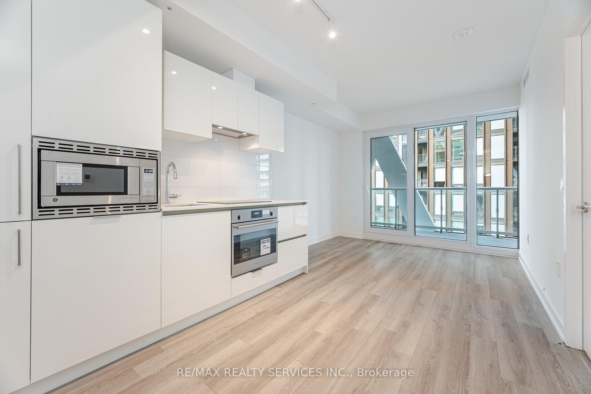1 Bedroom Condo at 230 Simcoe, Toronto For sale