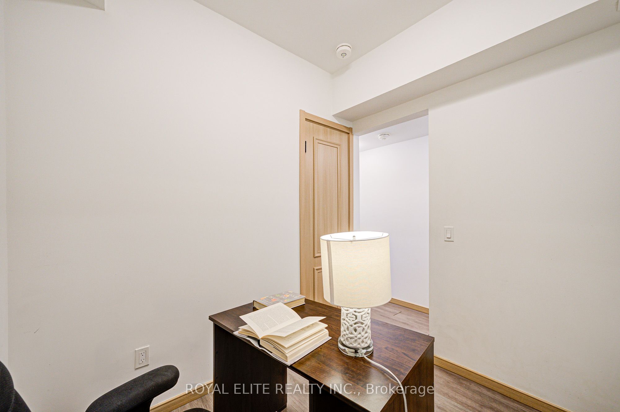 200 Chester Le Boulevard, #D205