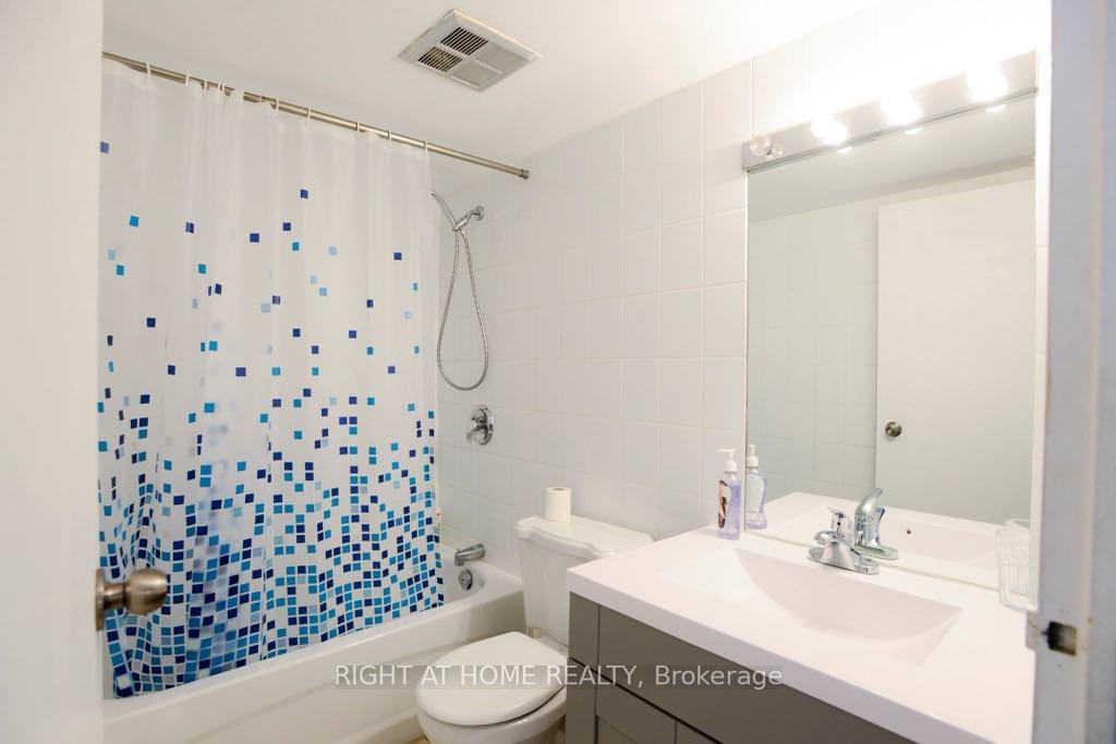 2 Bedrooms Condo at 3077 Weston, Toronto For sale