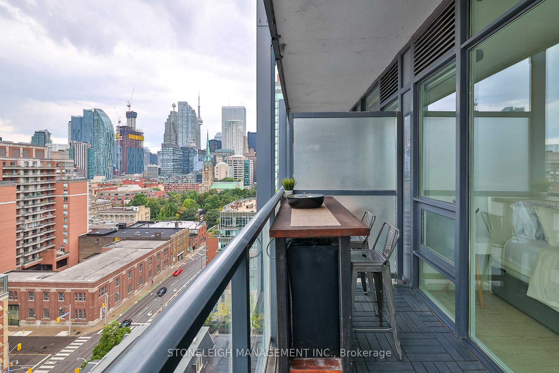 2 Bedrooms Condo at 105 George, Toronto For sale