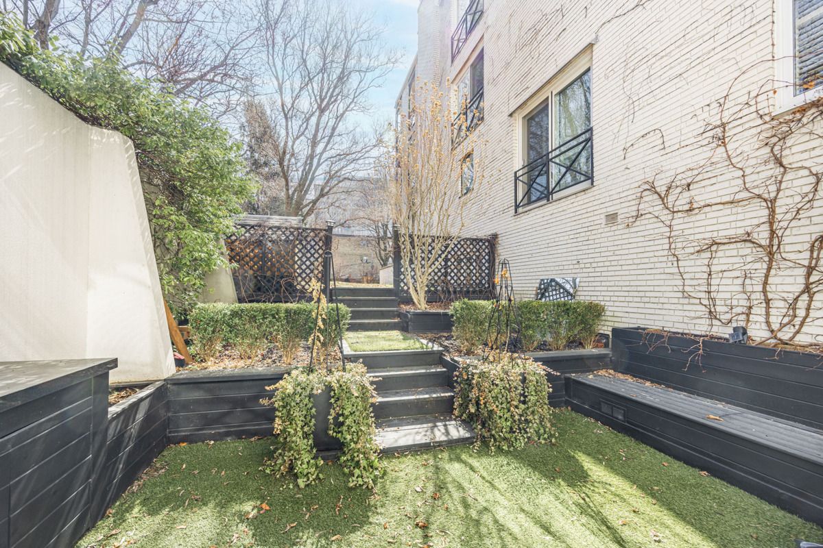 105 Heath Street W 1