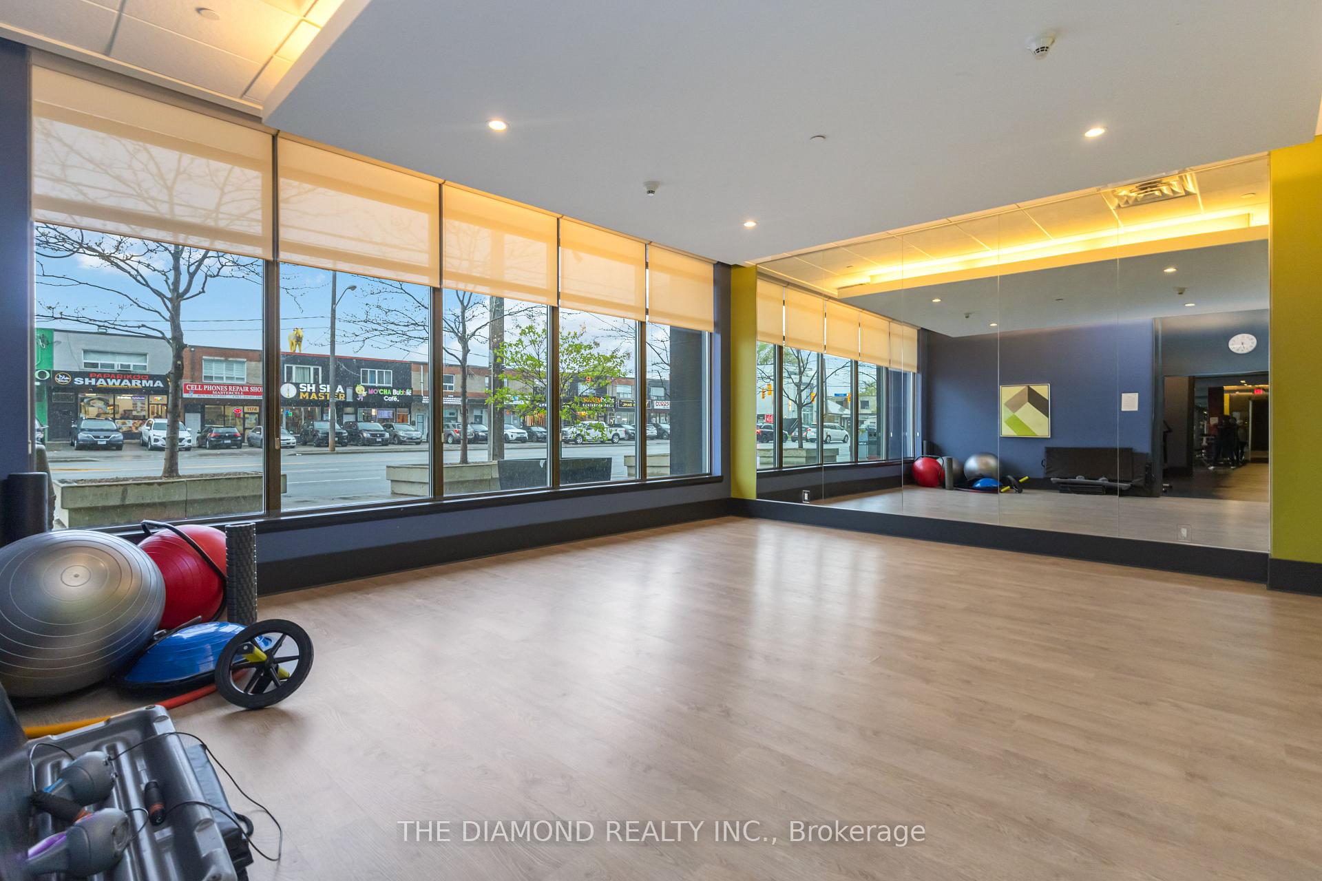 2 Bedrooms Condo at 1185 The Queensway, Toronto For sale