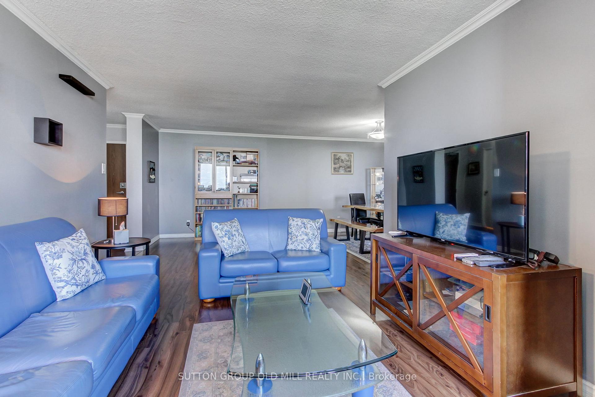 3 Bedrooms Condo at 133 Torresdale, Toronto For sale