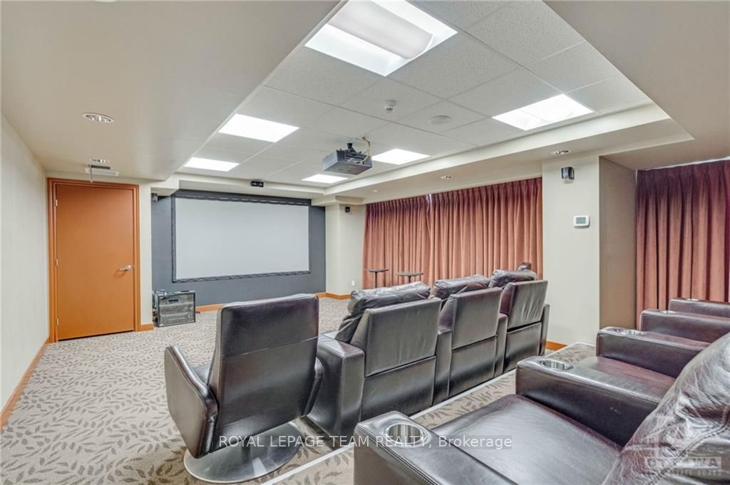 200 RIDEAU Street, #1206