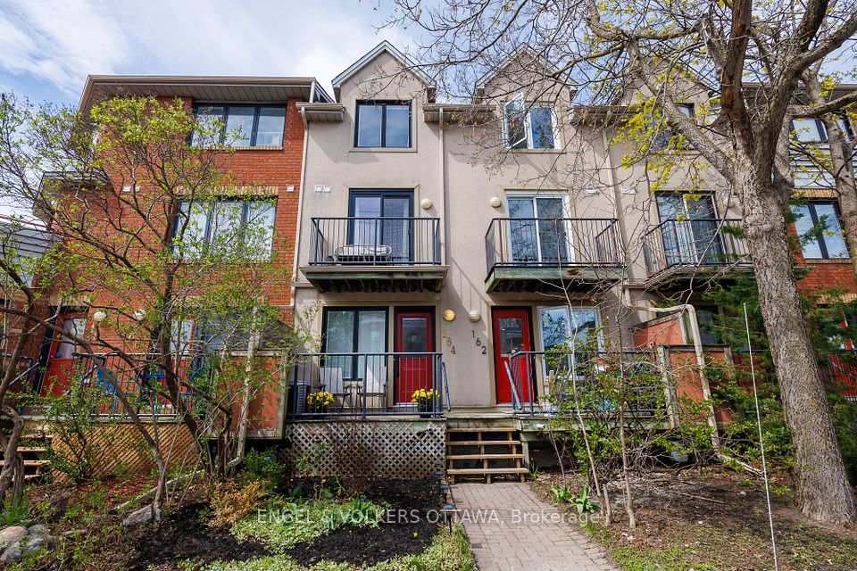 164 Rochester