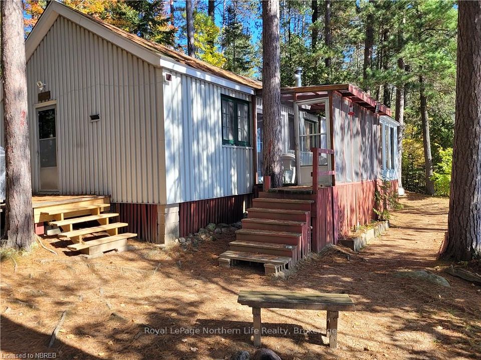 3138 STURGEON LAKE