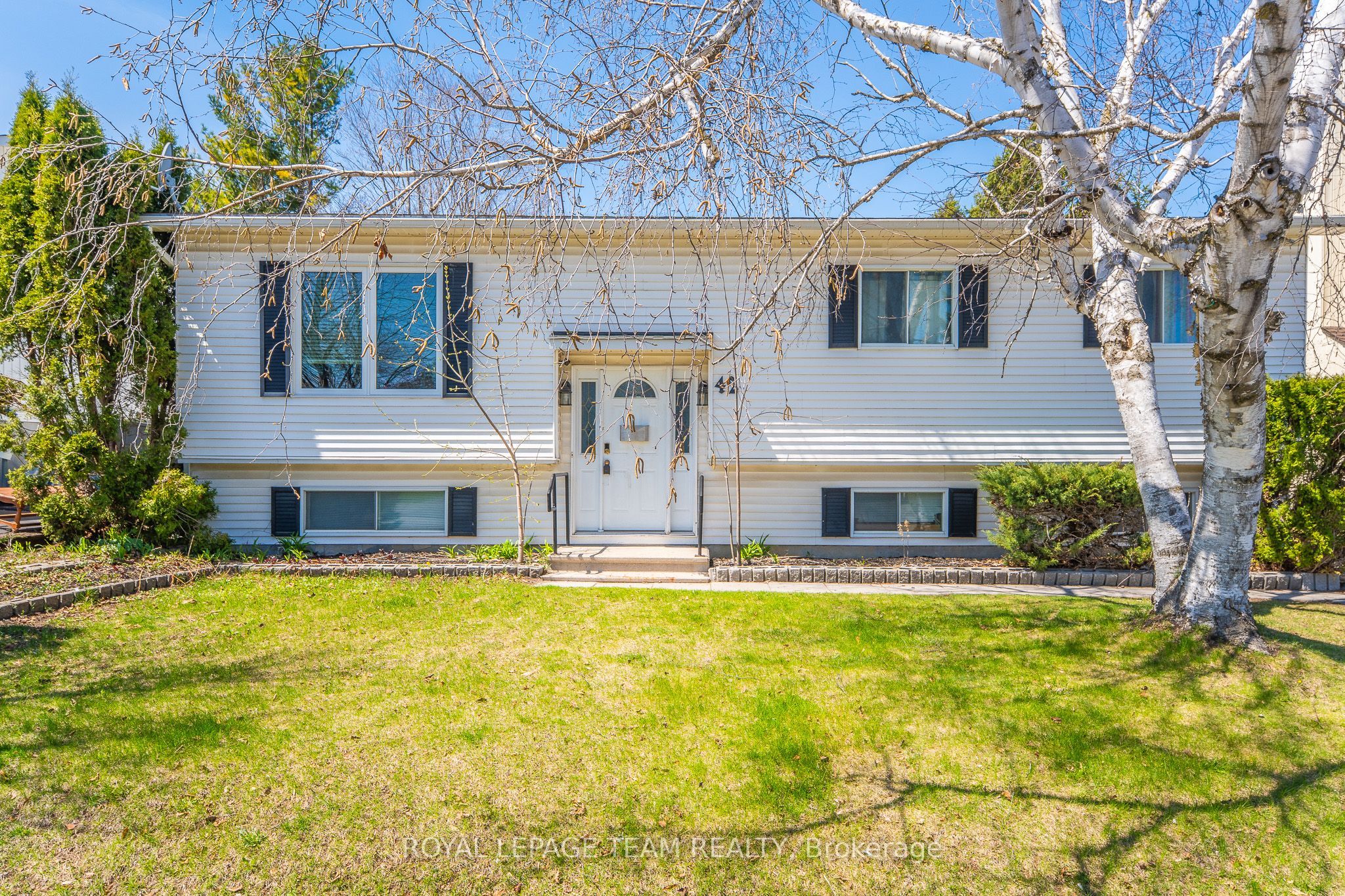 42 Poole Creek Crescent, StittsvilleMunsterRichmond, ON K2S 1T7