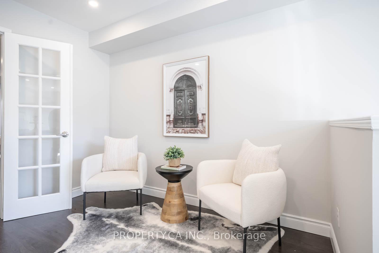 3 Bedrooms Condo at 601 Shoreline, Mississauga For sale