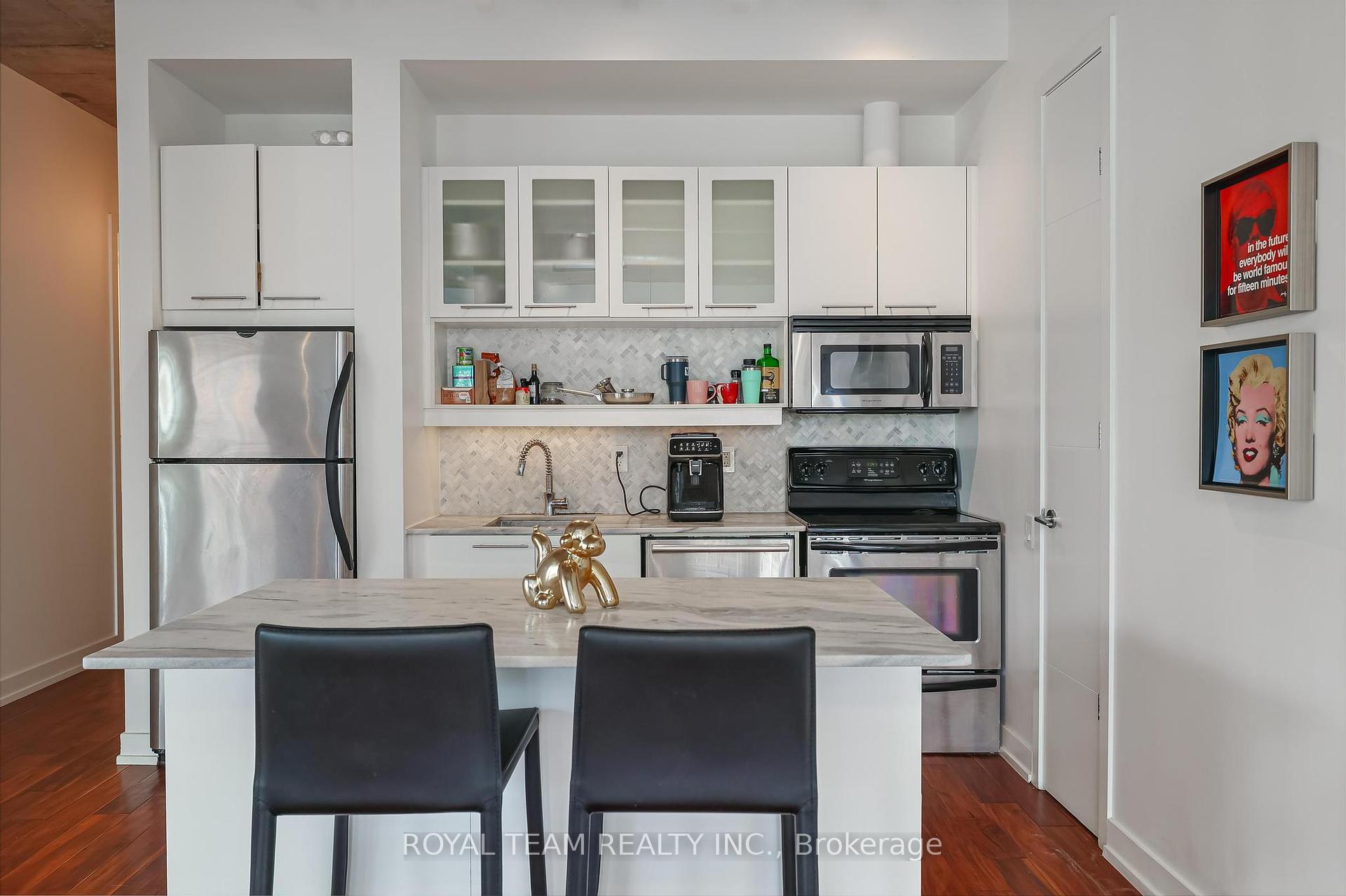 2 Bedrooms Condo at 66 Portland, Toronto For sale