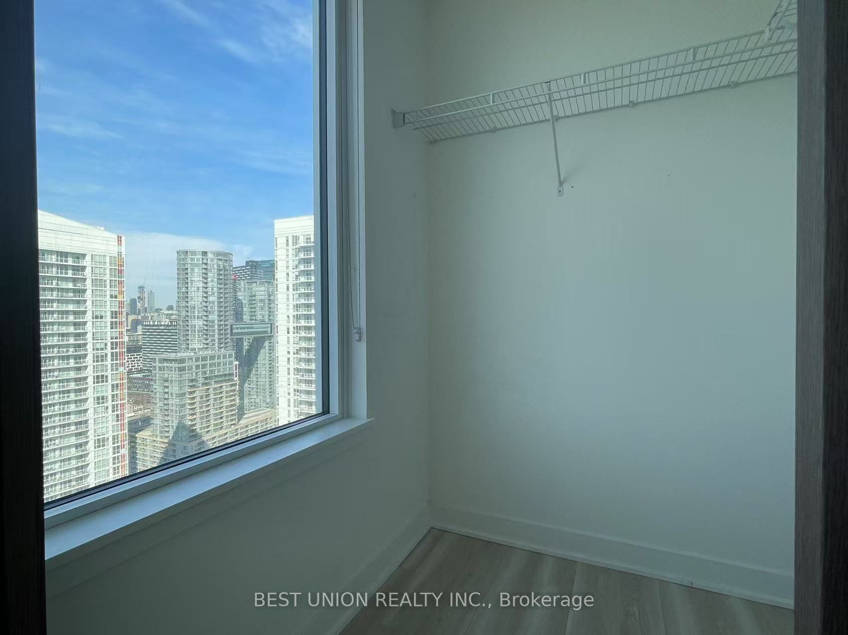 17 Bathurst Street, #3910