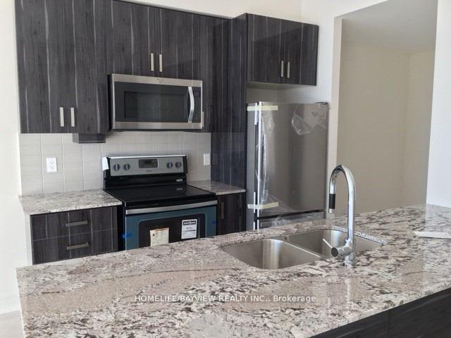 2 Bedrooms Condo at 2900 highway 7, Vaughan For sale