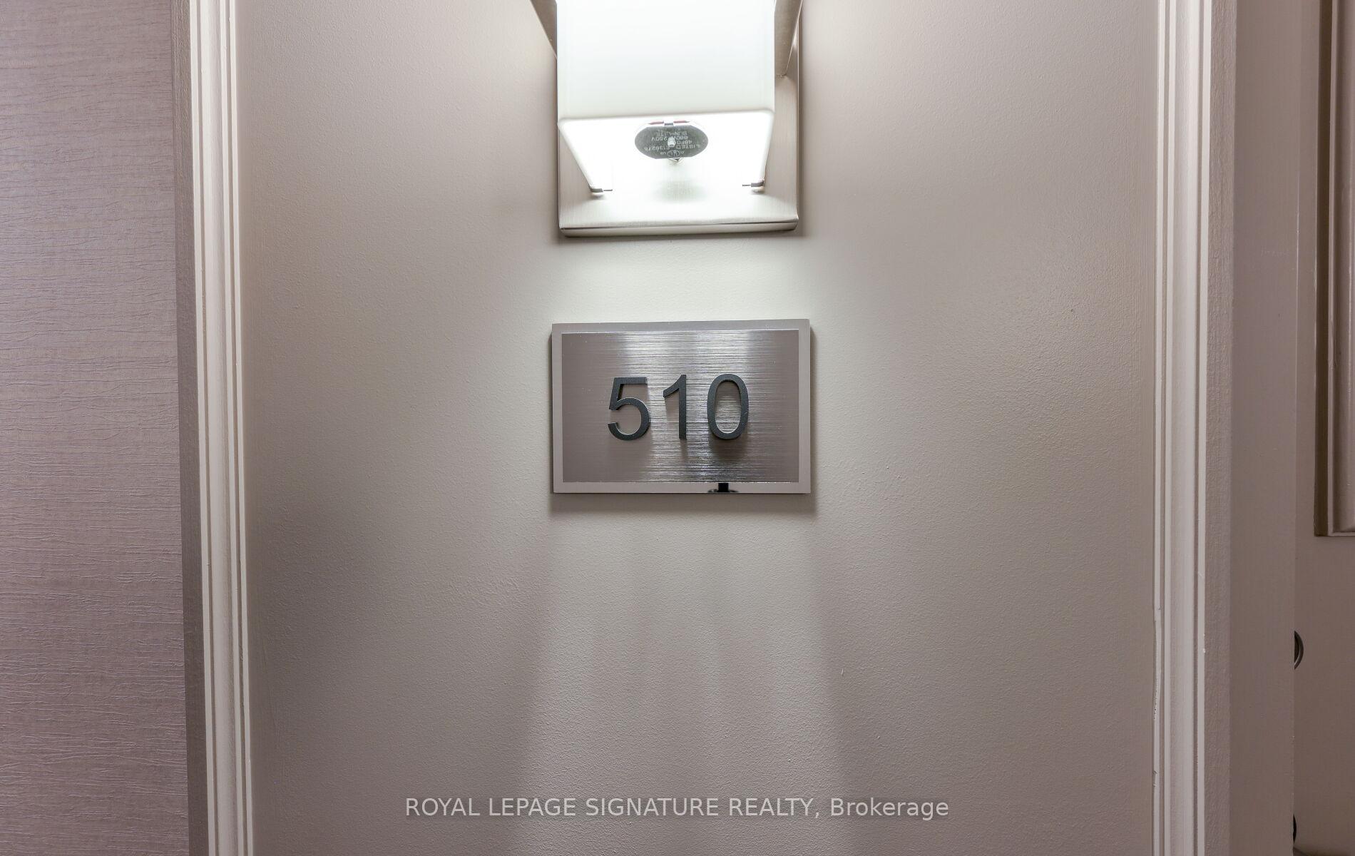 2 Bedrooms Condo at 75 King, Mississauga For sale