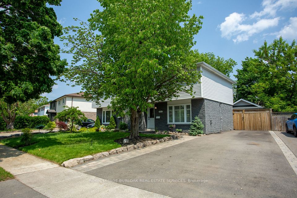 5512 Spruce