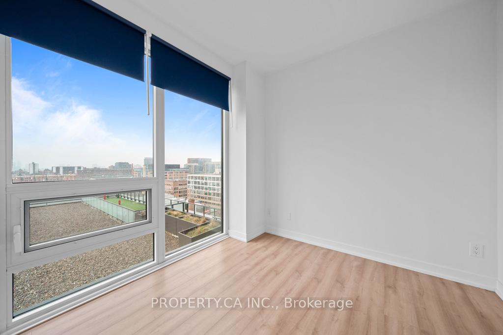3 Bedrooms Condo at 135 East Liberty, Toronto For sale