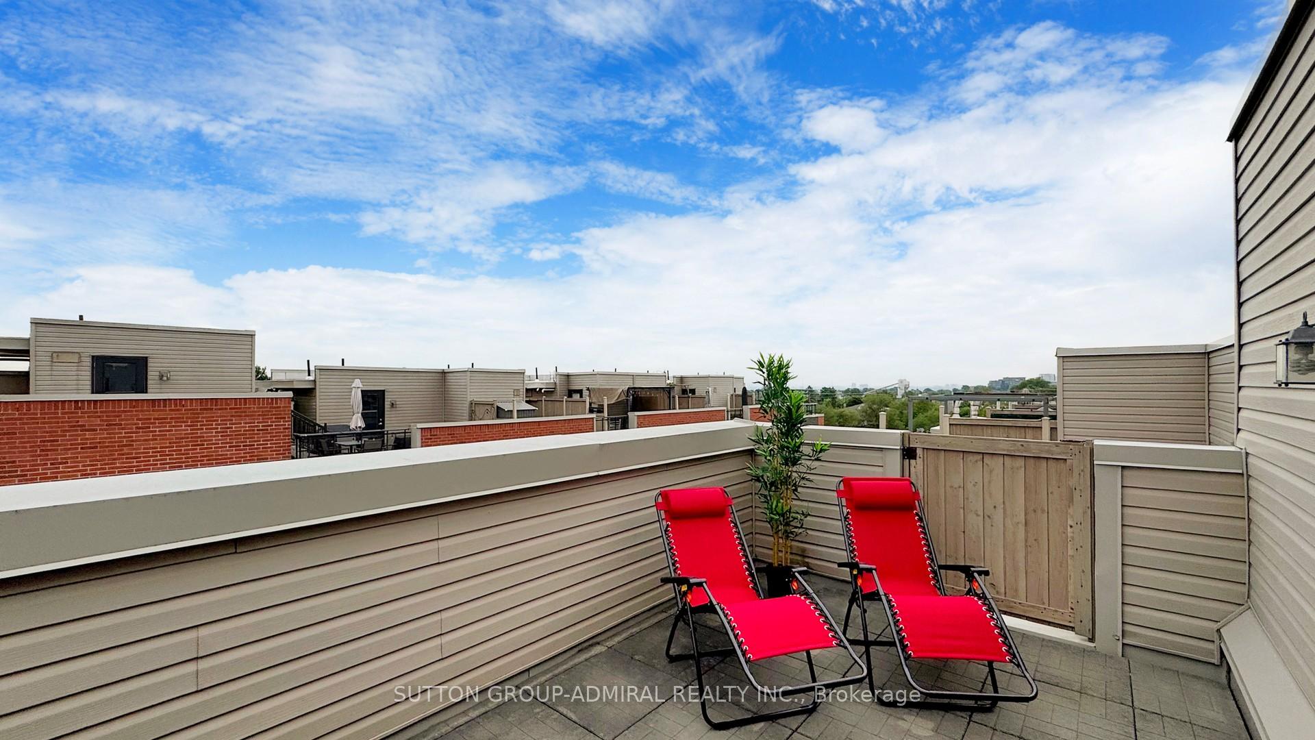 2 Bedrooms Condo at 873 Wilson, Toronto For sale
