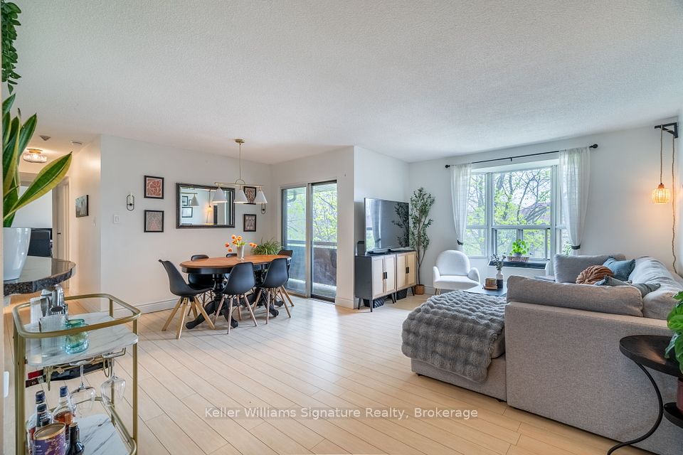 3835 Lake Shore