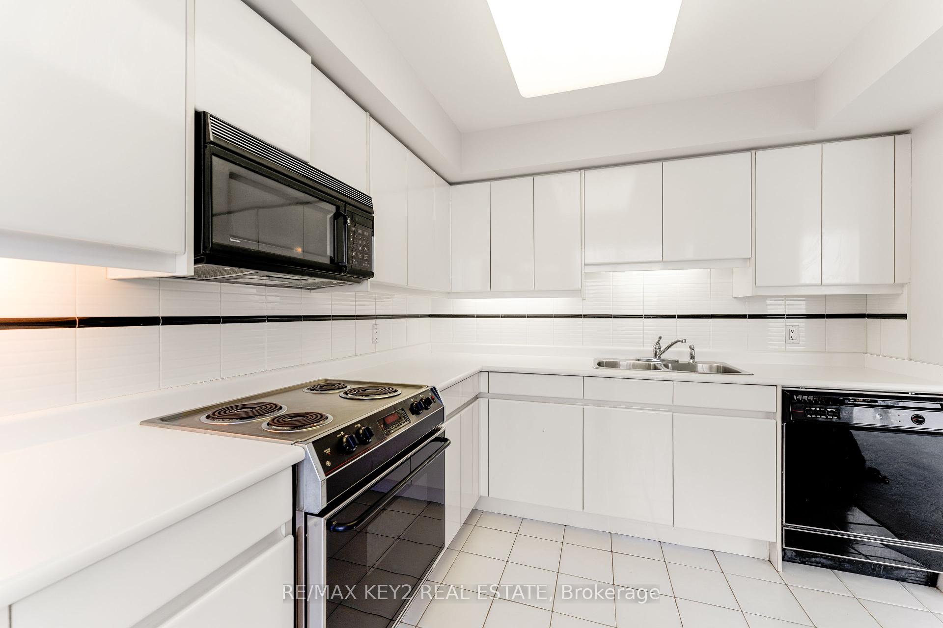 1 Bedroom Condo at 1 Palace Pier, Toronto For sale