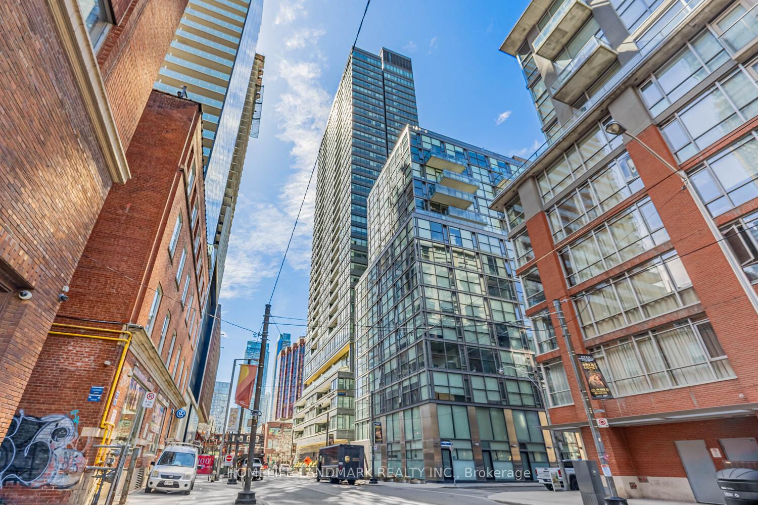 #602 – 8 Charlotte Street, Toronto, ON M5V 0K4