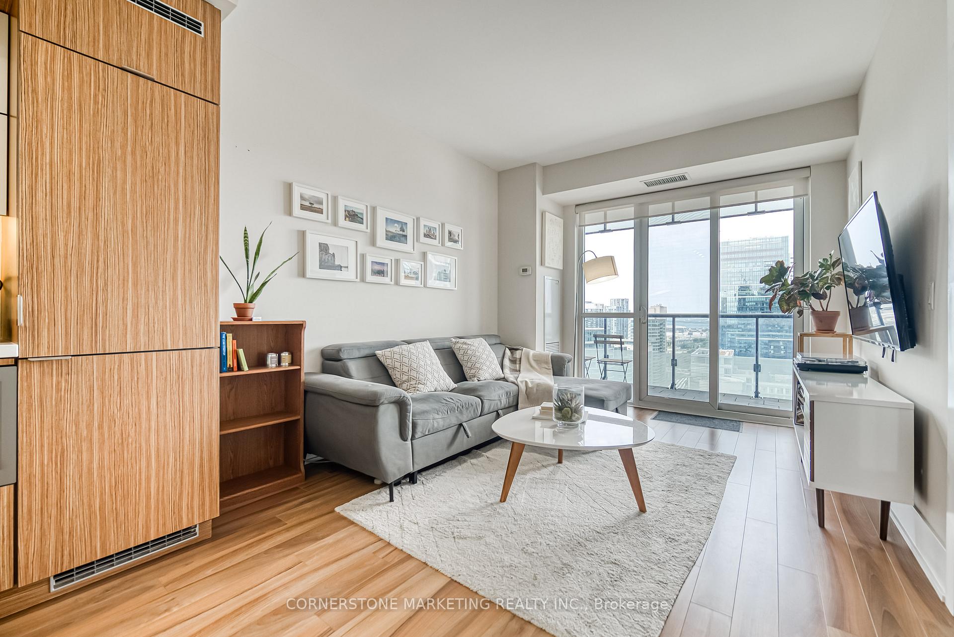 1 Bedroom Condo at 300 Front, Toronto For sale