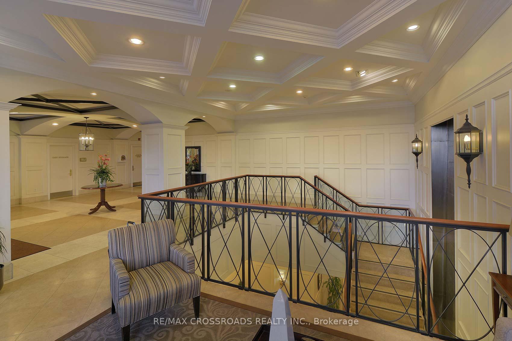 3 Bedrooms Condo at 5233 Dundas,  Toronto For sale