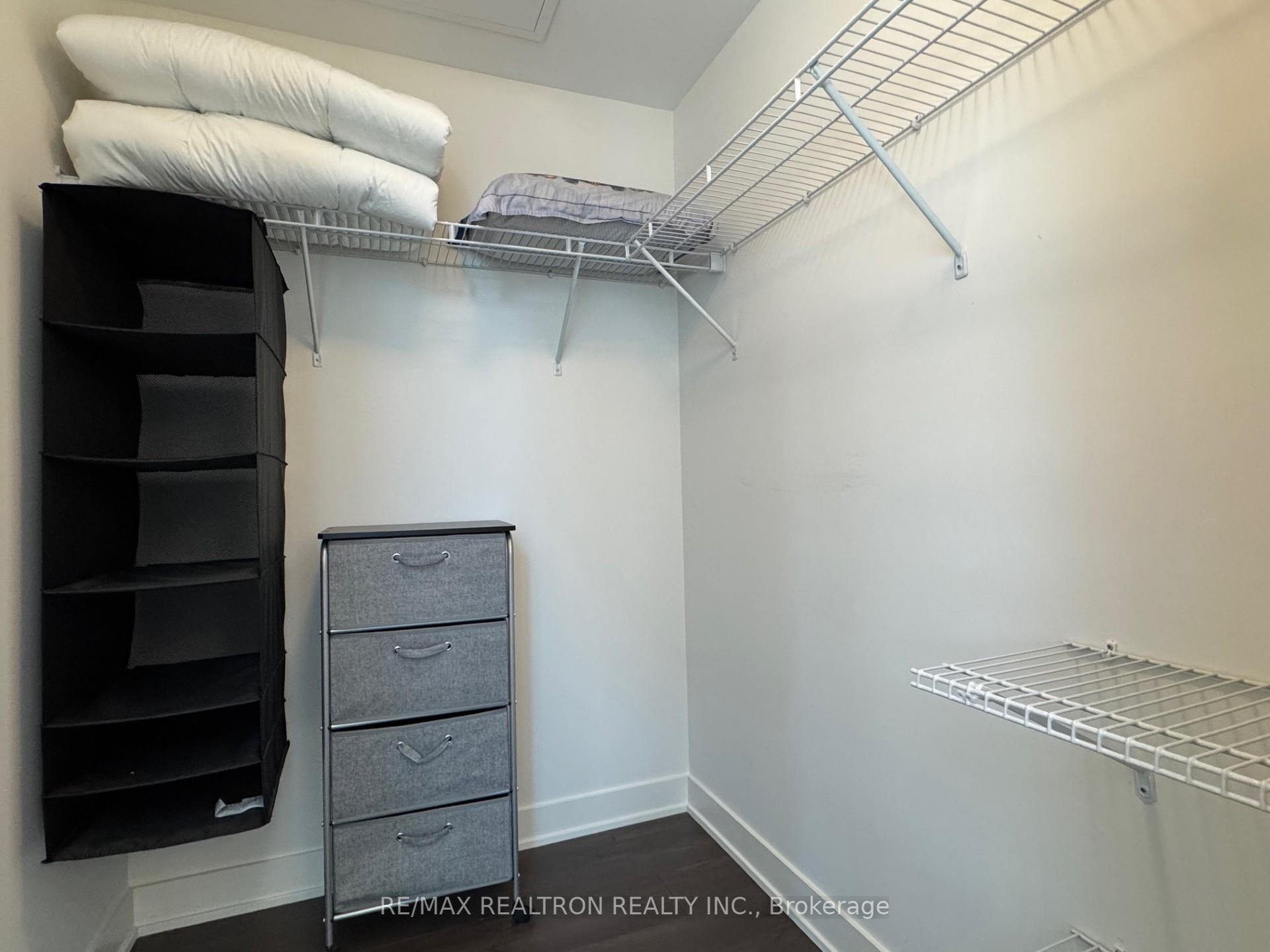 3 Bedrooms Condo at 25 Sonic, Toronto For sale