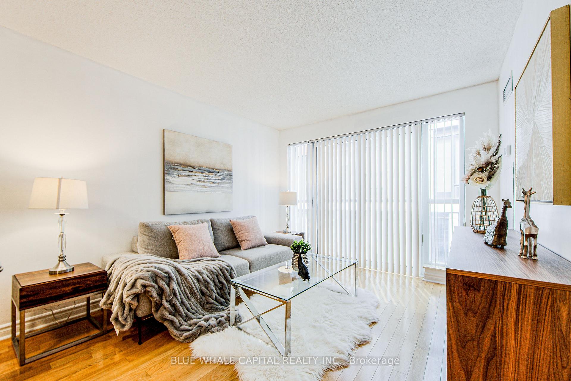 1 Bedroom Condo at 270 Wellington,  Toronto For sale