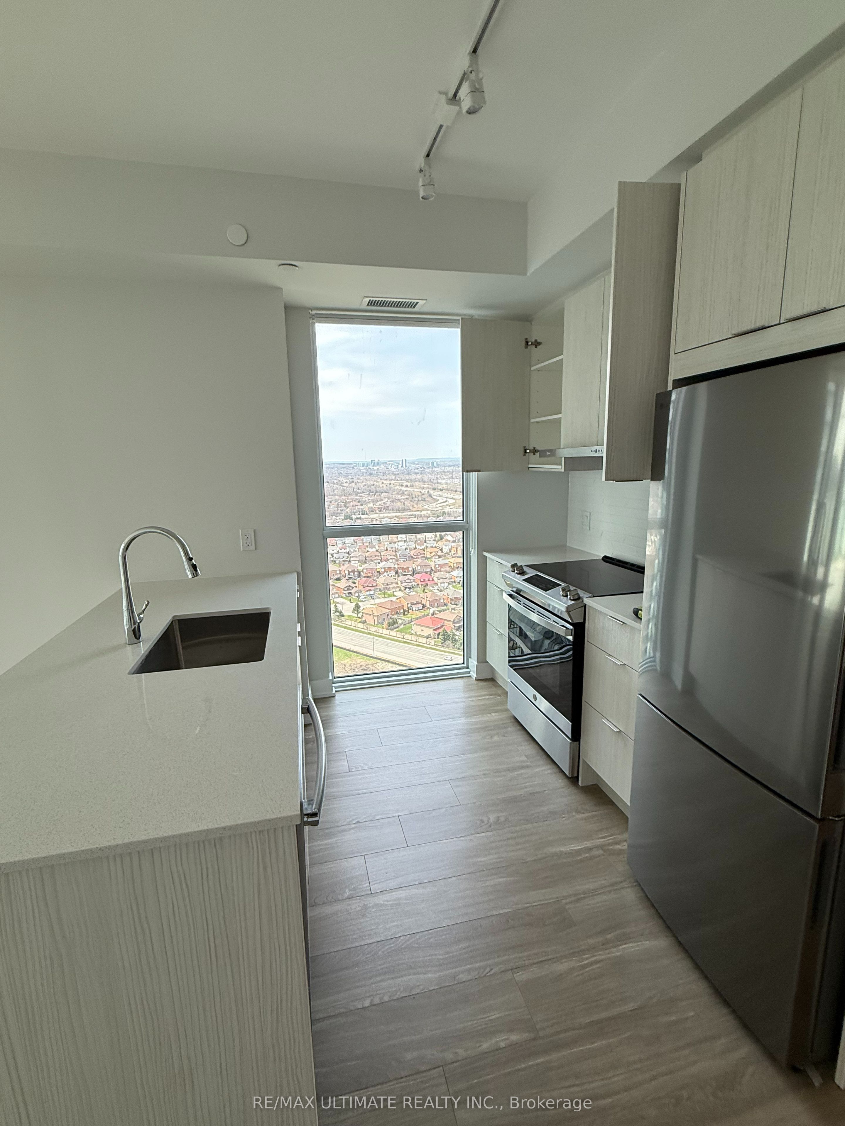 430 Square One Drive, #2806