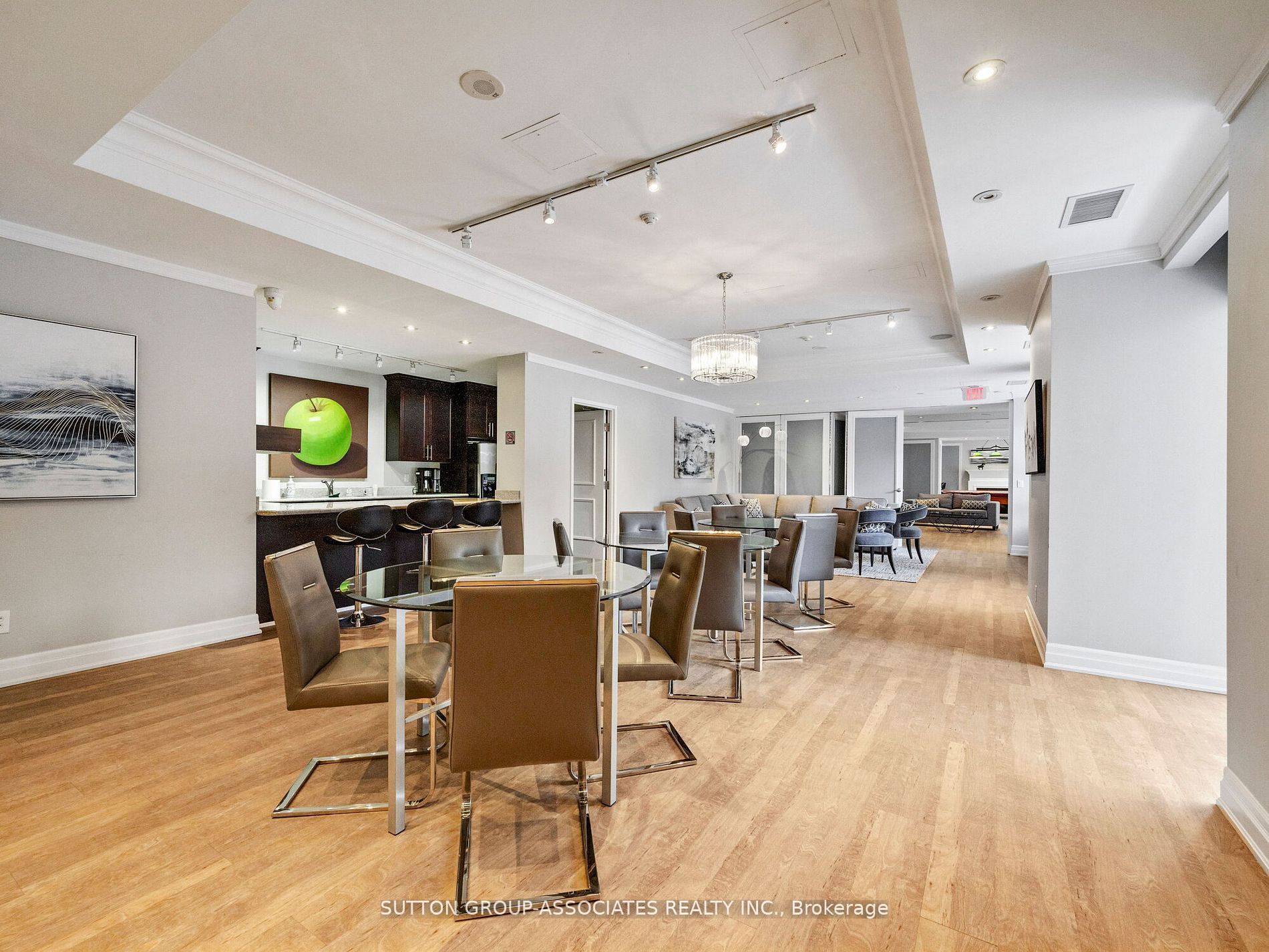 900 Mount Pleasant Road, #320
