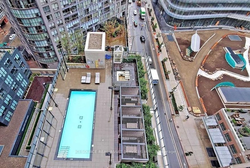 955 Bay Street, #611