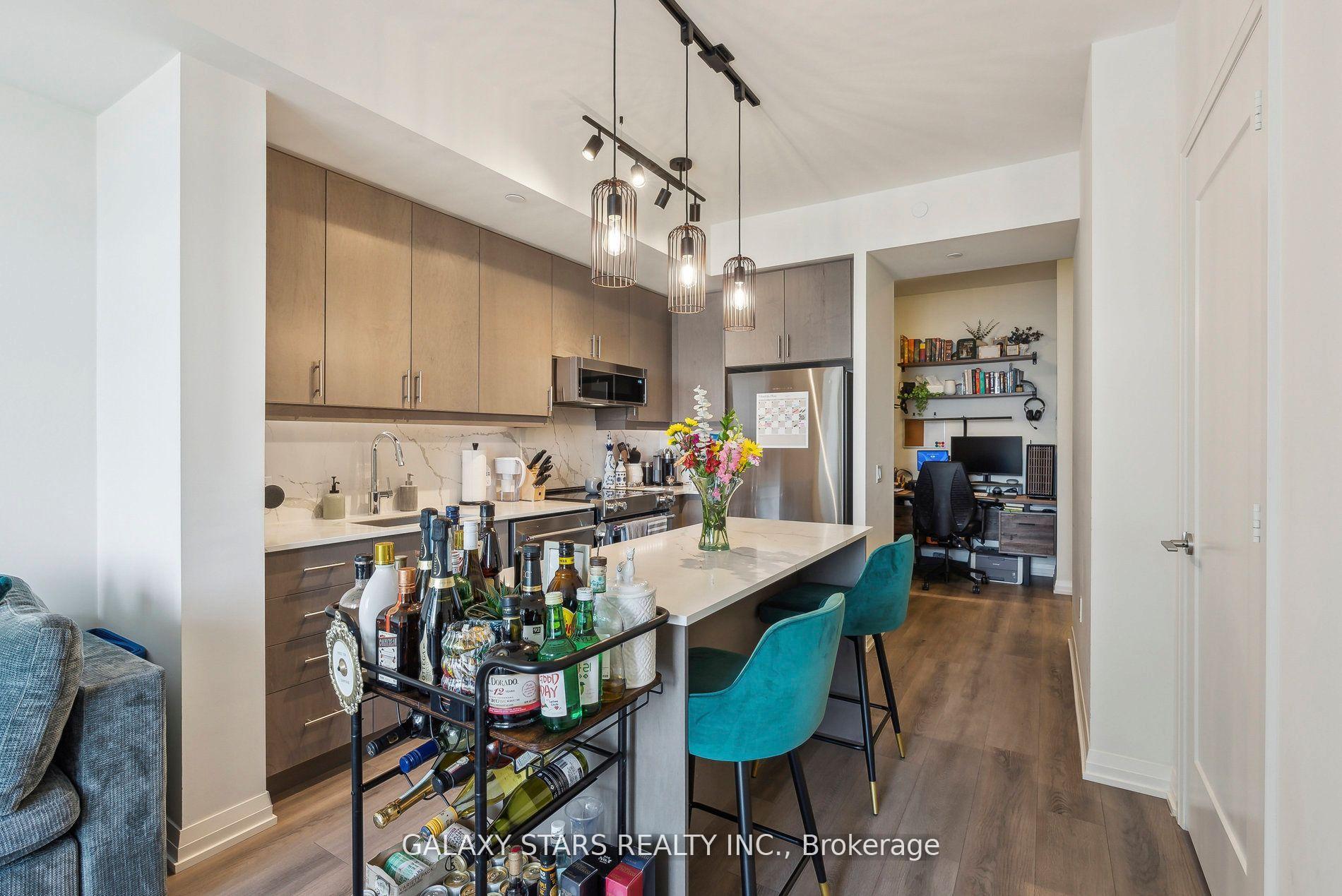 2 Bedrooms Condo at 9000 Jane,  Vaughan For sale