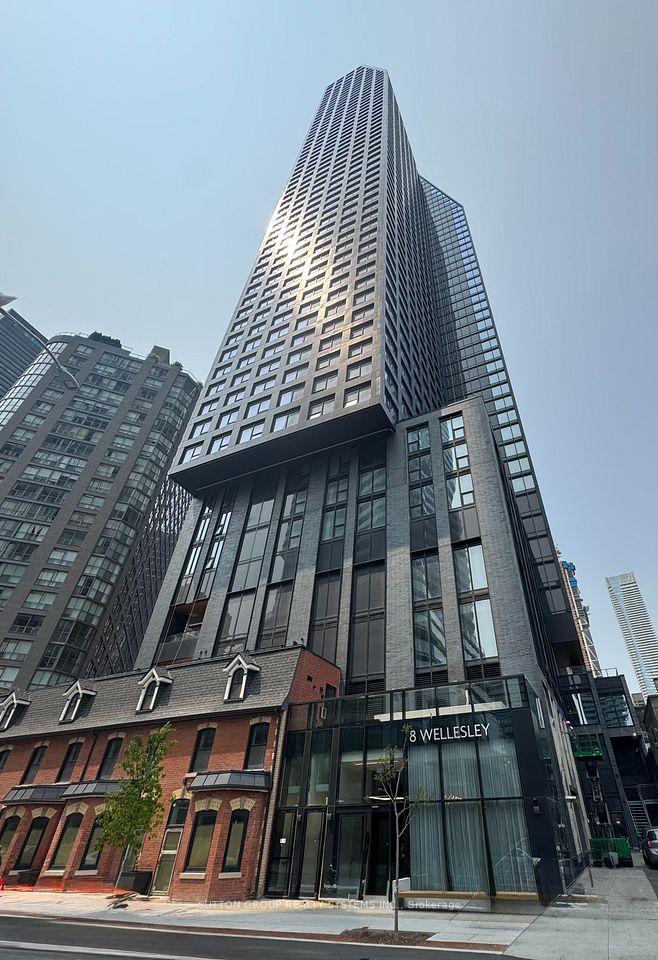 8 Wellesley Street