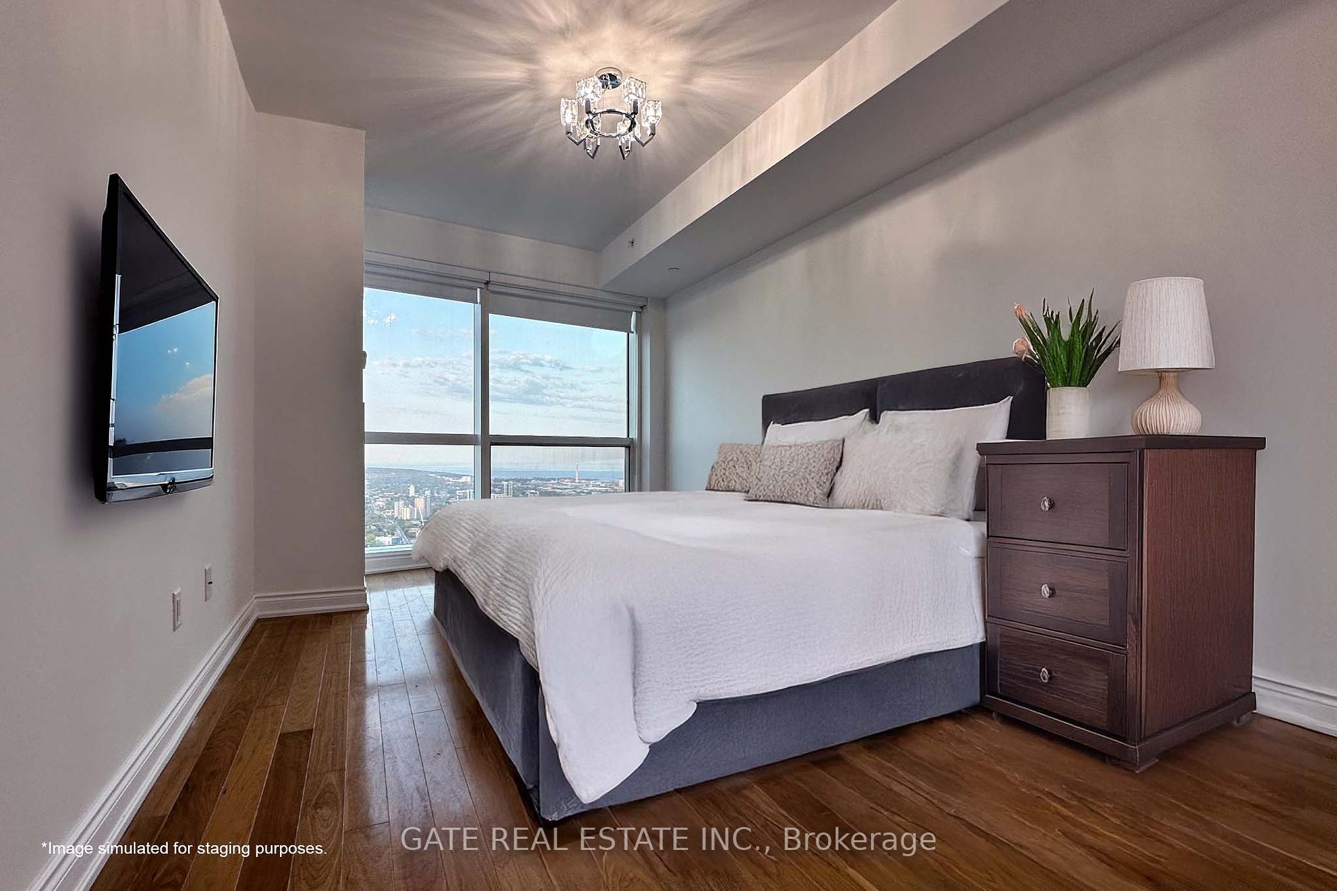 3 Bedrooms Condo at 388 Yonge, Toronto For sale