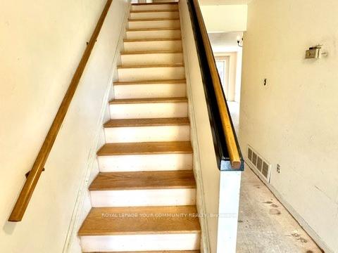 2 Bedrooms Condo at 537 Steeles,  Toronto For sale