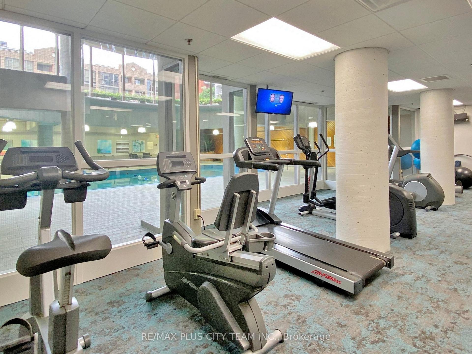 4 Bedrooms Condo at 60 Homewood, Toronto For sale