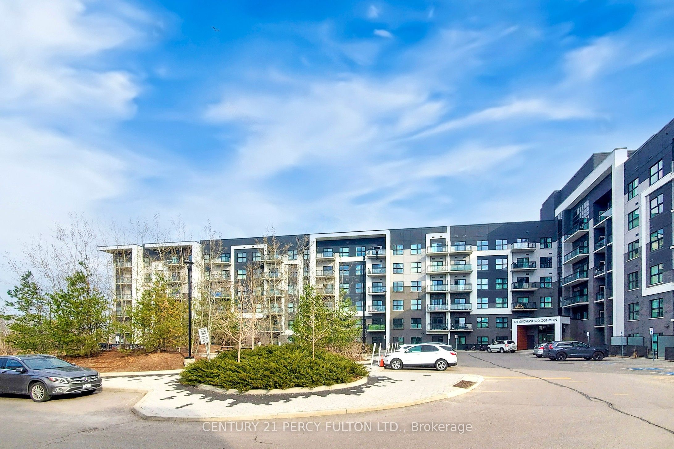 128 Grovewood Common, #320