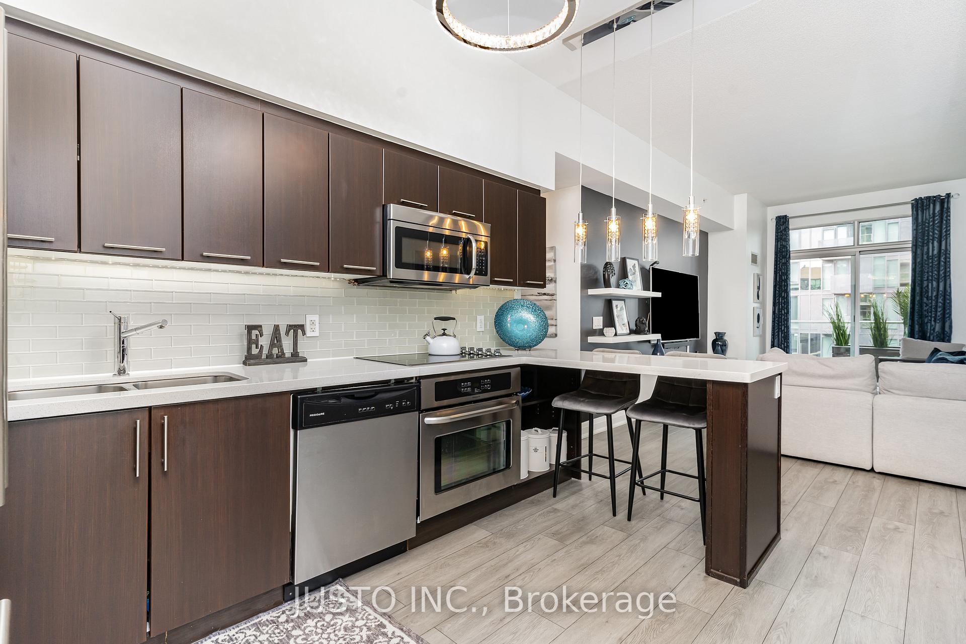 3 Bedrooms Condo at 565 Wilson, Toronto For sale