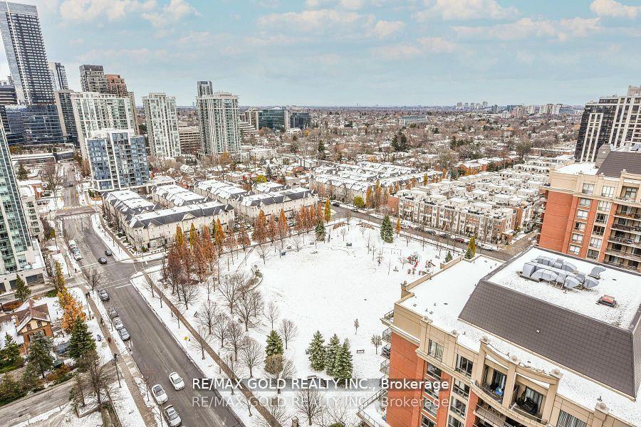 2 Bedrooms Condo at 30 Harrison Garden, Toronto For sale