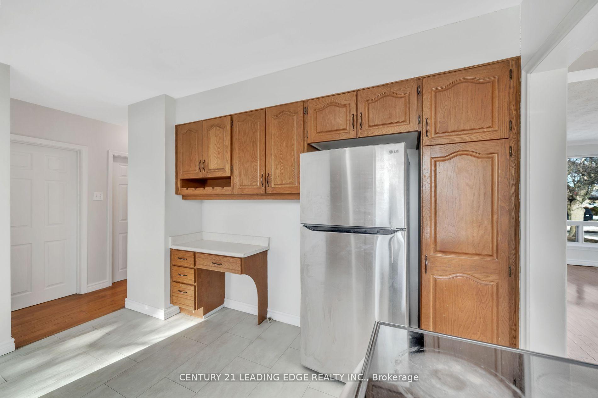 Photo of 21 Rossander Court, Toronto, ON M1J 2B6