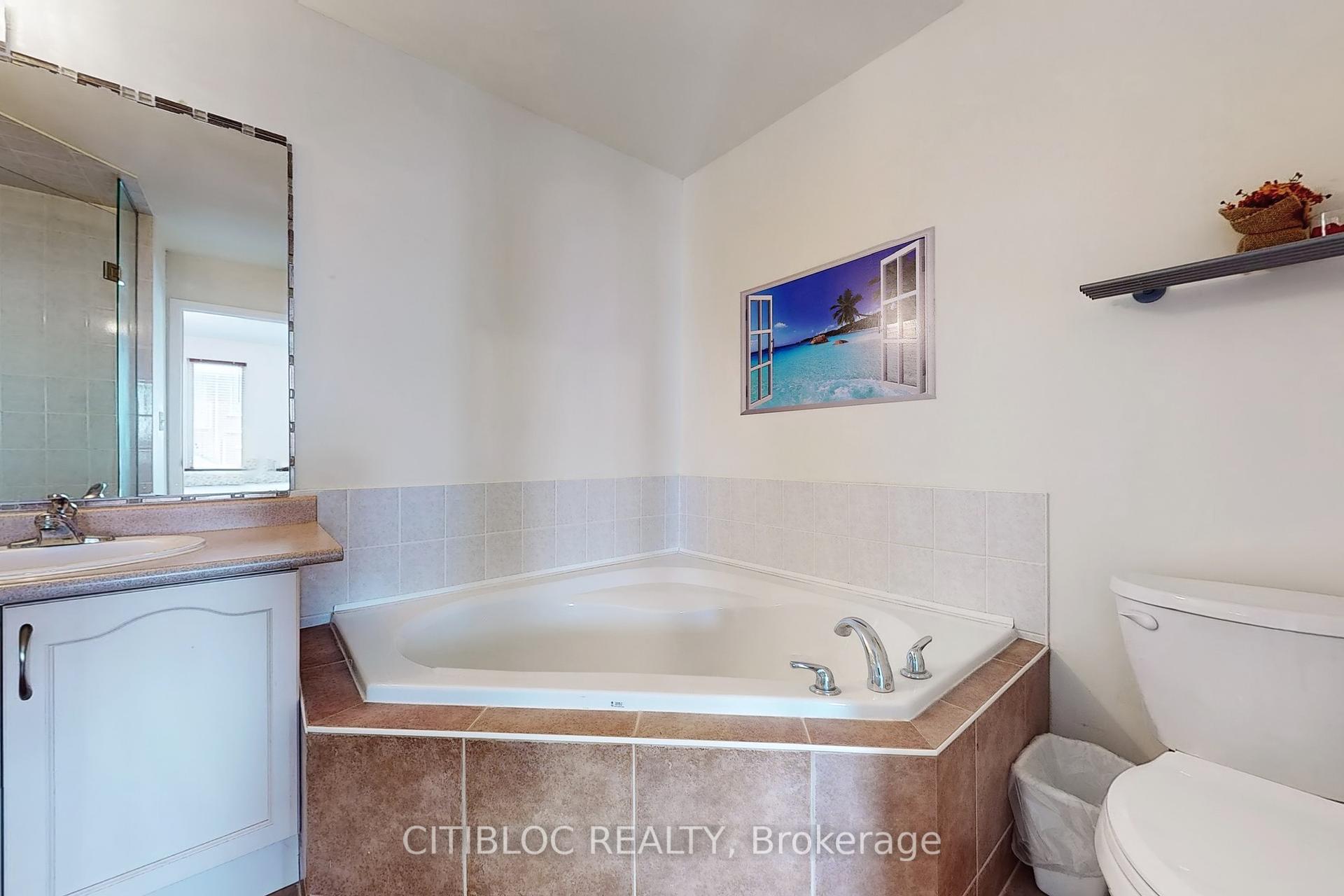 4 Bedrooms Condo at 3029 Finch, Toronto For sale