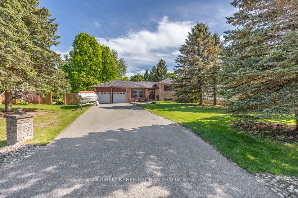 15 Burbank Circle, Adjala-Tosorontio, ON L0M 1J0