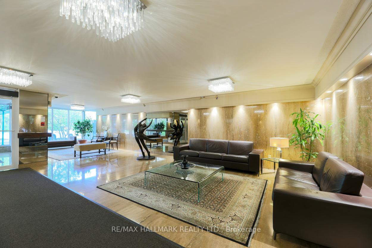 3 Bedrooms Condo at 55 Skymark, Toronto For sale