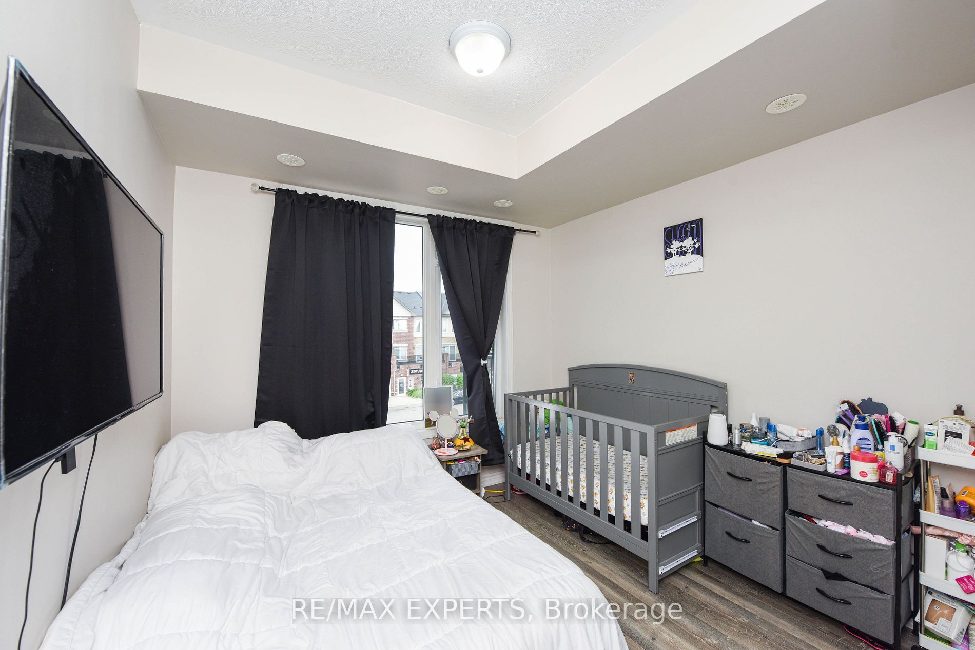 50 Sky Harbour Drive 203
